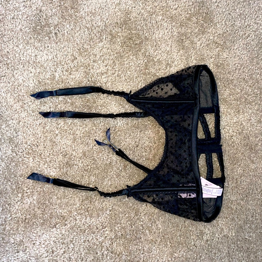 Victoria’s Secret Garter Belt